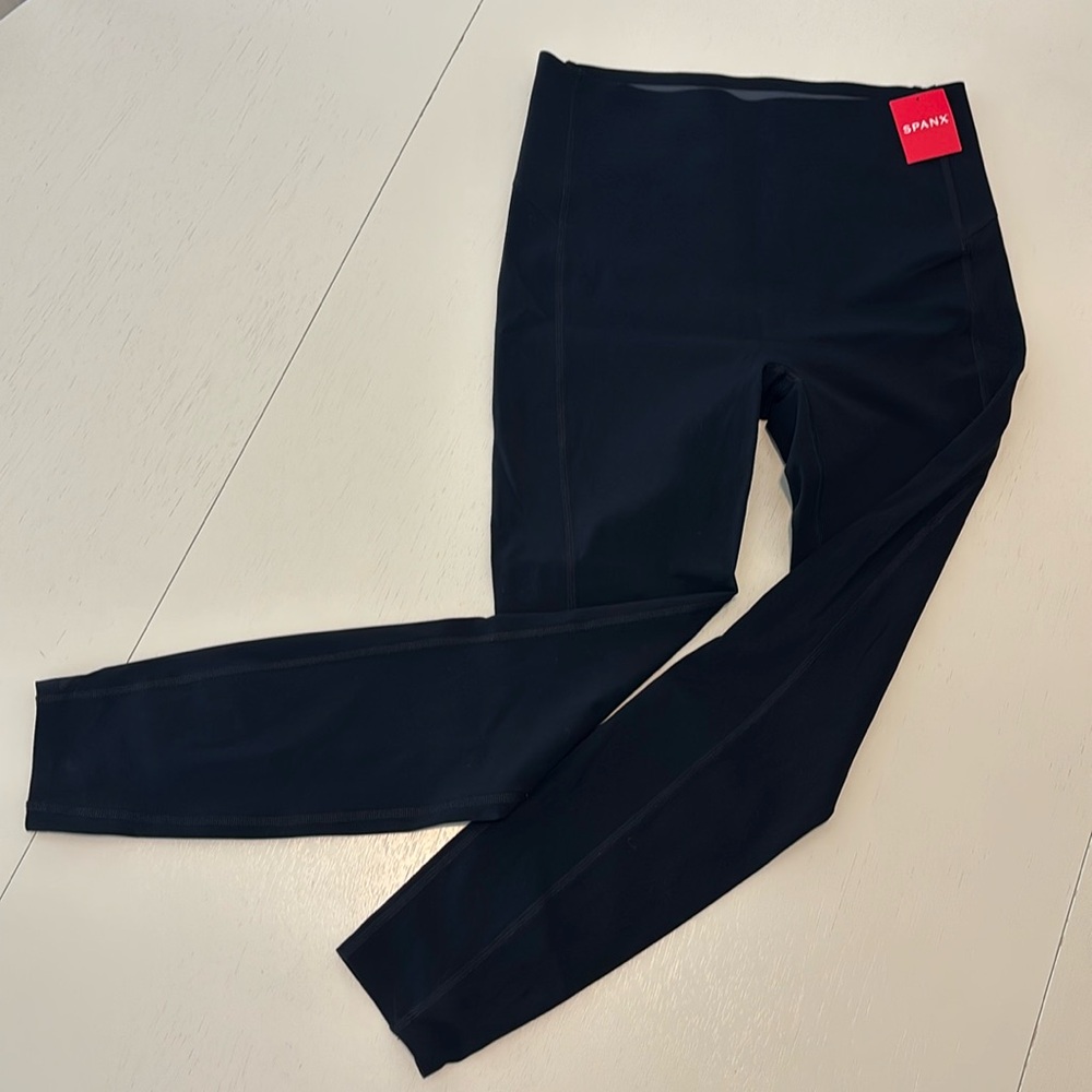 NWT SPANX icon Legging